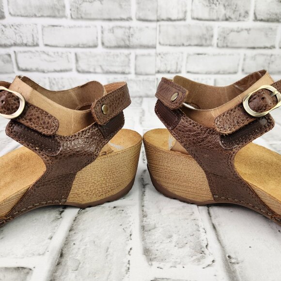 Dansko Tricia Women US 9 EU 39 Brown Leather Ankle Strap Wood Heel Wedge Sandals - Picture 4 of 10
